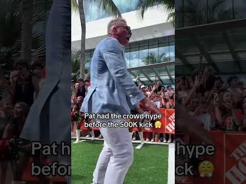 Pat gets the people going! 🔥