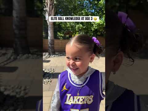 Lakers youngest fan 🥹❤️ (via jxgxoxo/TT)