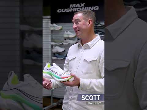 The Saucony Endorphin Elite 3 returns in 2026 and continues being an ultra soft, bouncy super shoe