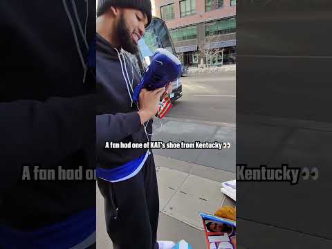Karl-Anthony Towns came across a fan with his old shoe from Kentucky 👀 (via minnygraphs99/IG)
