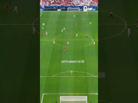 Beautiful Portuguese build-up play, finished by a CR7 goal 🇵🇹