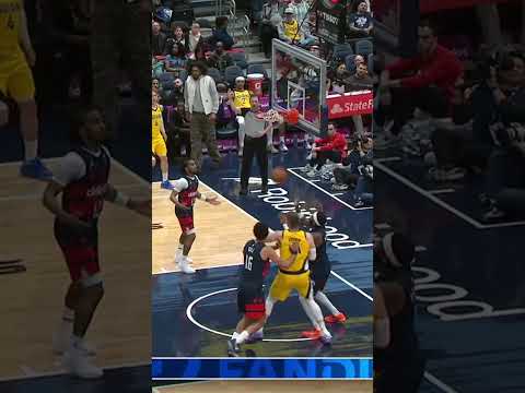 What a DIME‼️ Jarace Walker Goes Behind-the-Back to Taelon Peter