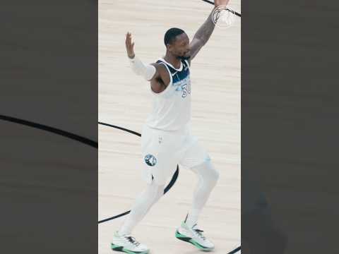 OTD last year: Julius called game. 😤