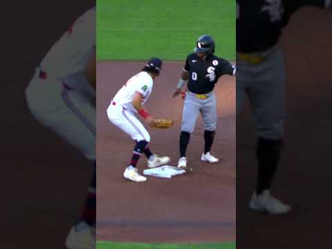 Luisangel Acuña created a run with his speed⚡