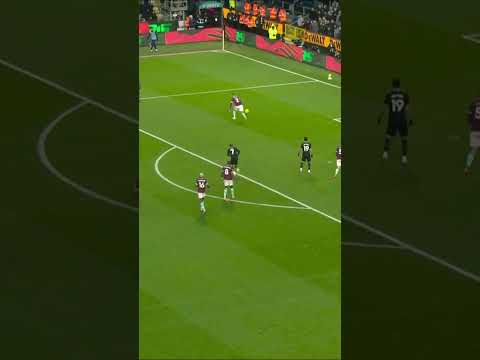 Composure from Kyle Walker 😮‍💨 #BurnleyFC #football #PremierLeague