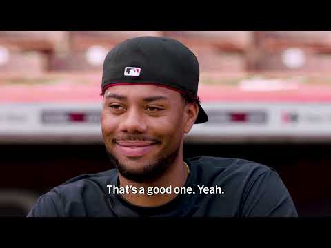 Hunter Greene is painting corners on and off the field 🔥