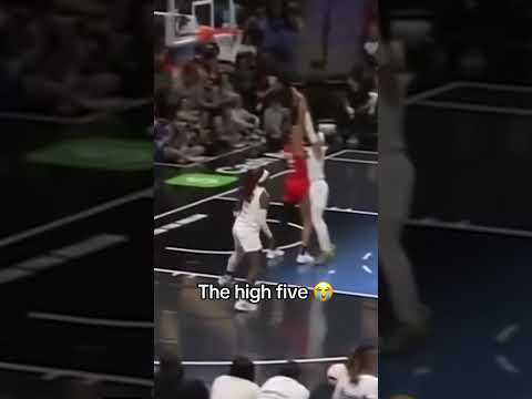 Allisha Gray was trying to guard A’ja Wilson 😂