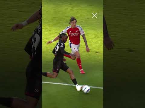 Jarrod Bowen Stuns Arsenal with a Diving Header! 😱⚽ #football #premierleague #westham #arsenal