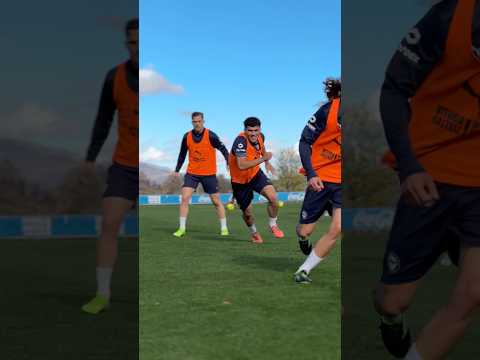 Síguelos, si puedes 🤪 #alaves #shorts #training #workout