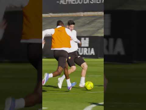 🎥 Sesión de jueves ⚽️🔜 #ValenciaEspanyol | VALENCIA CF