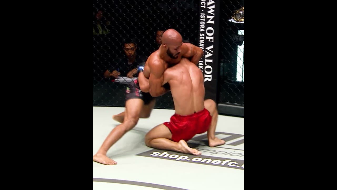 Throwback to when Demetrious Johnson and Danny Kingad collided back in 2019! 🔥