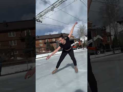 When Gabriella Papadakis improvises, it’s not just skating… It’s storytelling on ice. 🎶