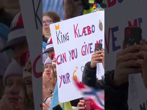 Klæbo climbs atop the podium again! 🥇🔥