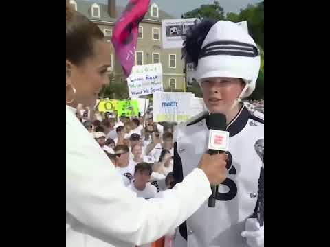 Ellie Sheehan gives a message to women and young fans that look up to her ❤️