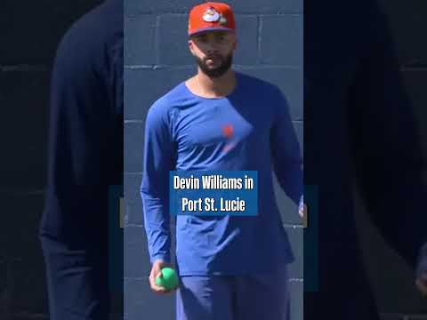 Devin Williams arrives in Port St. Lucie and gets his Mets gear! 🌴