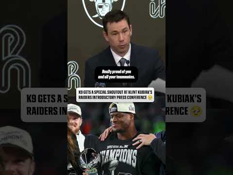 Kenneth Walker III getting his flowers 💐❤️