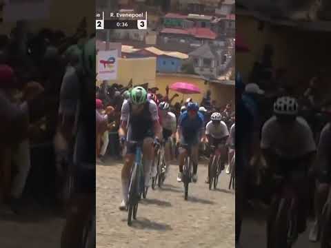 Del Toro x Pogacar 🤩 Two great animators of 2025 in a ferocious and historic World Championships 🔥