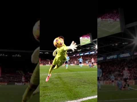 SENSATIONAL GOALKEEPER RECOVERY SAVE!