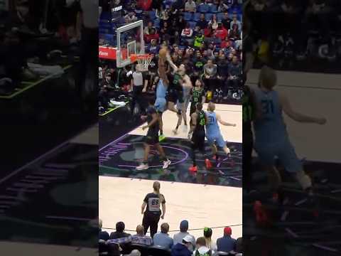 Karlo Matković DENIES GG Jackson at the rim #pelicans #grizzlies