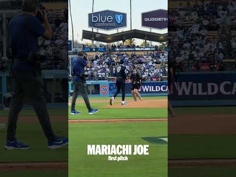 Former Dodgers reliever Joe Kelly throws out the 1st pitch ahead of NL Wild Card Series Game 1! 😮‍💨