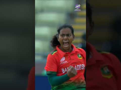 Marufa Akter strikes in her first over at this #T20WorldCup 🎯🇧🇩