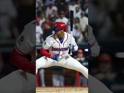 Soto shuffling into the World Baseball Classic 🕺