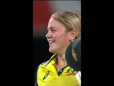 The most nervous 99 😬 #AUSvIND