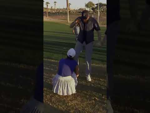 So Good Good: Alexis chip-in birdie🐥