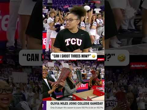 Olivia Miles came bearing gifts 👓