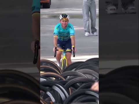 Honouring a legend! 👏One year on since Sir Mark Cavendish bowed out in style 🤝