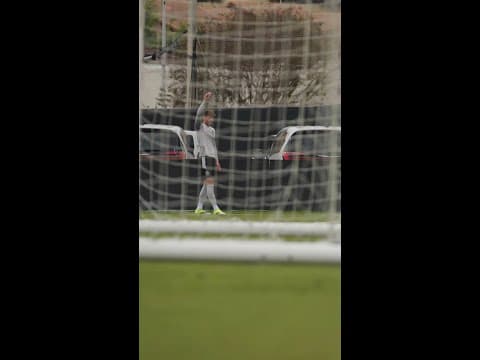 Chiqui Scores a Banger