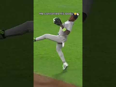 Unbelievable throw, Jazz Chisholm Jr. 🤯