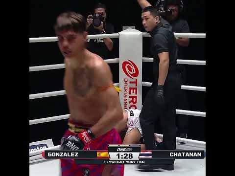STEAMROLLED 😤 Xavier Gonzalez stops Chatanan for his second KO this month!