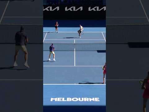 Back-to-back behind the back! 🤩