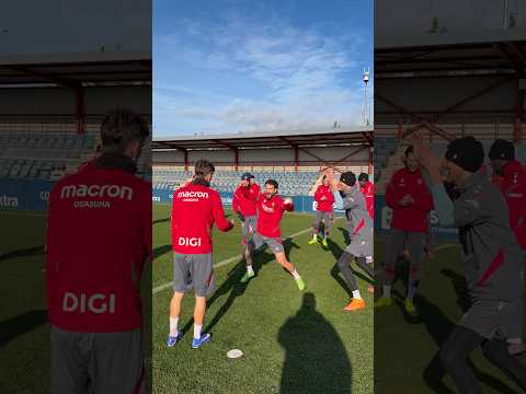 Son peores que los niños 🤣 #osasuna #shorts