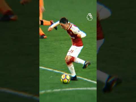 The Mesut Ozil Chop™️