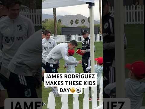 James Rodríguez is for the kids❤️