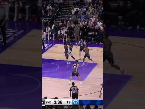 Pascal Siakam with the Block and Isaiah Jackson with the Fancy Finish 🤌