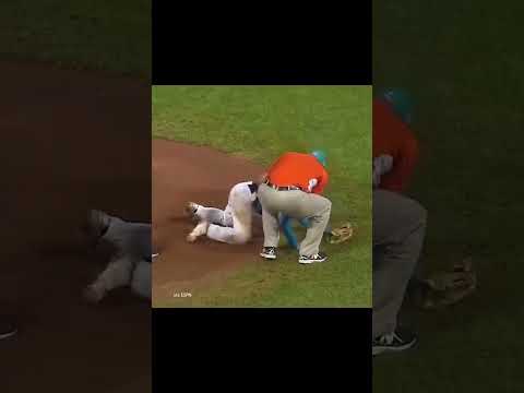 Some awesome sportsmanship was displayed in the 2017 LLWS 👏 👏 #shorts