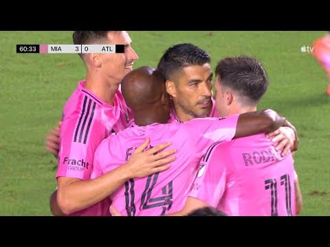 Luis Suarez INSANE VOLLEY!!