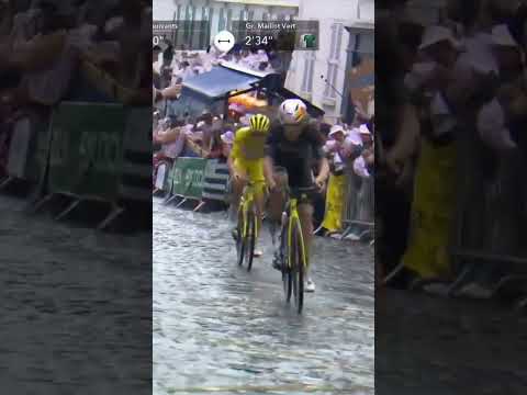 Unforgettable moments in Montmartre 👀