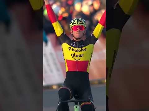 Thibau Nys claims his third career World Cup victory, in the Men’s Cyclo-cross World Cup in Tabor 🥇