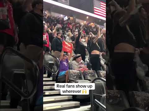 Mercury fans showing up in Vegas 👏