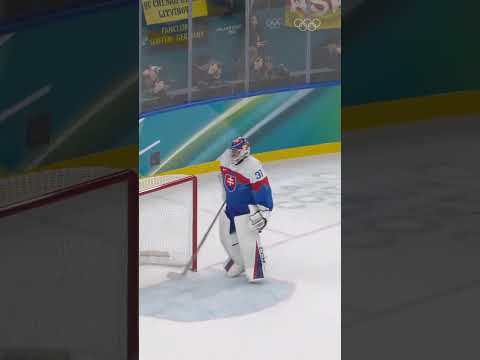 What a goal from Brady Tkachuk to seal Team USA’s victory over Slovakia! 😮‍💨