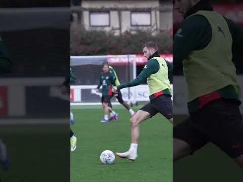 Far post, left foot, pure Pavlović 💥⚽️🔴⚫️ | #Shorts