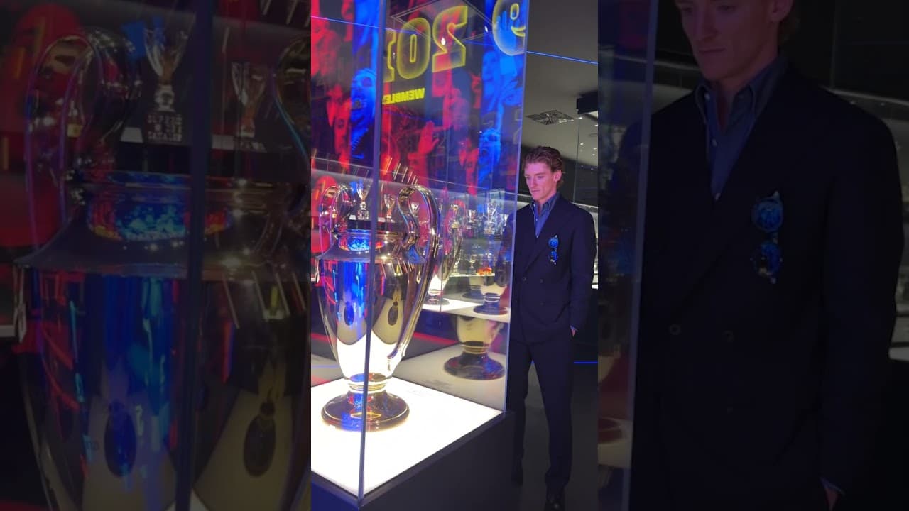 We need number six 🥹🏆  #fcbarcelona #football #shorts #gordon