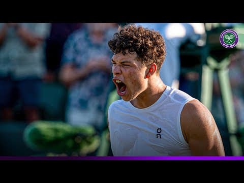 How does USA's Ben Shelton win this point? | Wimbledon 2025
