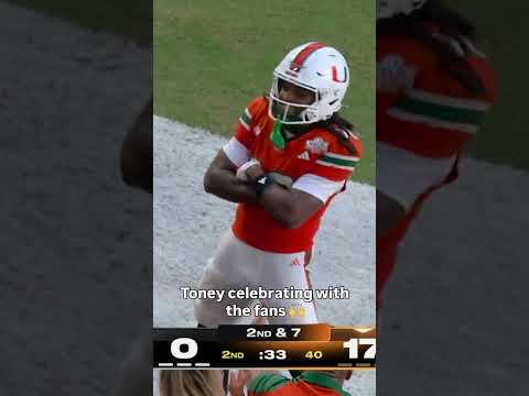 That pass was perfect 🥶 #miamihurricanesfootball  #accfootball #football #collegefootball #sports