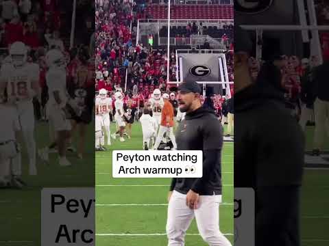 The Mannings are in the building 🔥