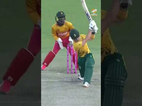 Rovman Powell’s monster hit leads the charge in the @budweiserindia Smooth Sixes 👊